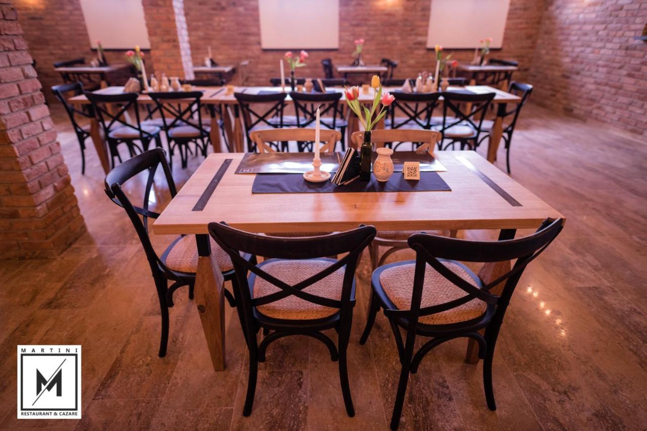 Martini Restaurant & Cazare Sebesel Eksteriør billede