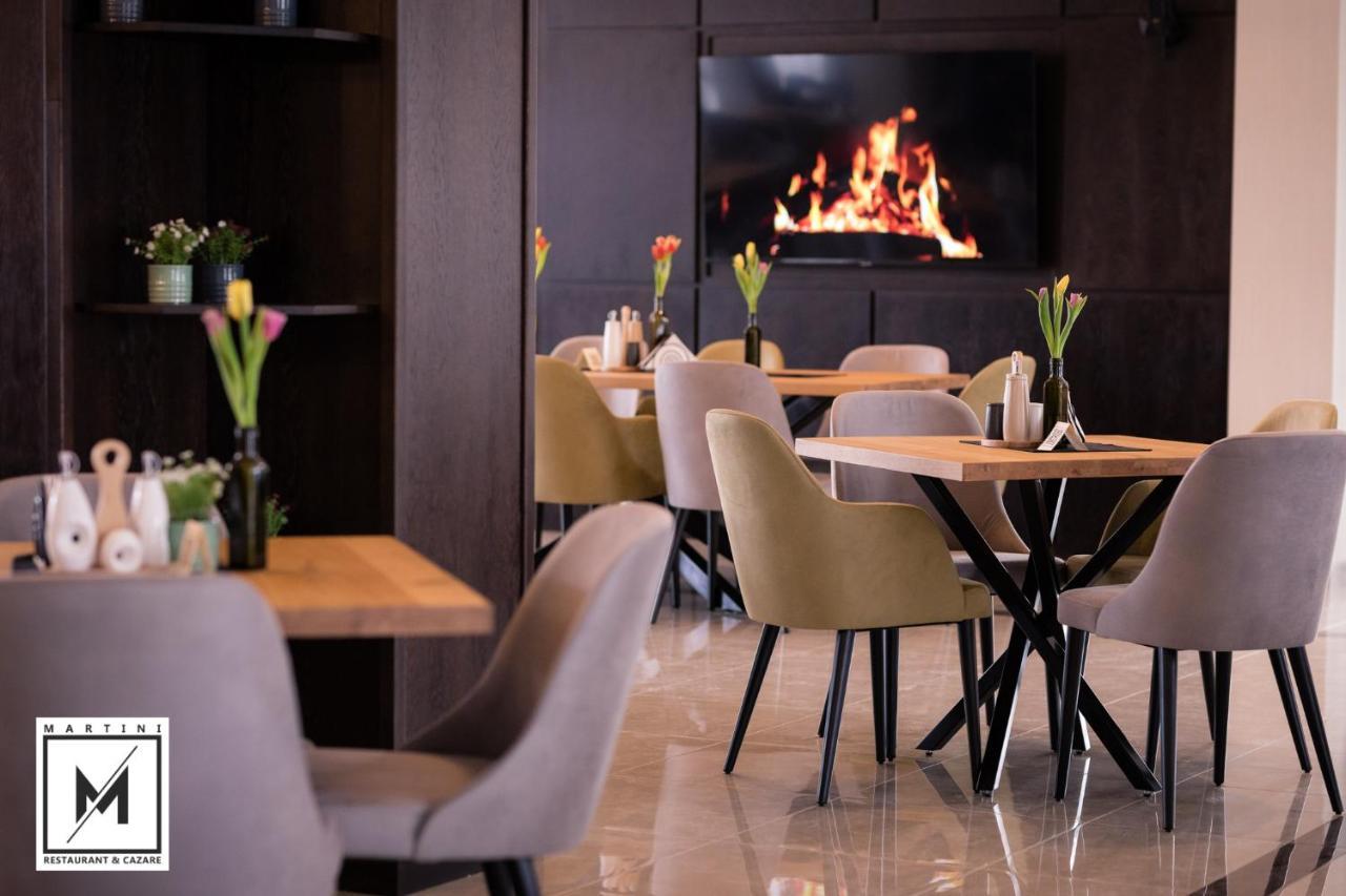Martini Restaurant & Cazare Sebesel Eksteriør billede