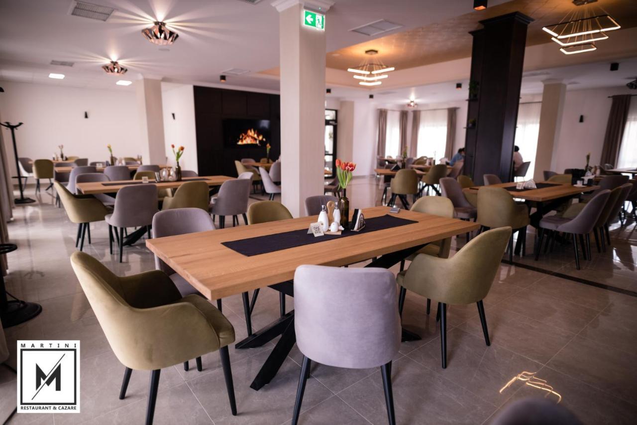 Martini Restaurant & Cazare Sebesel Eksteriør billede