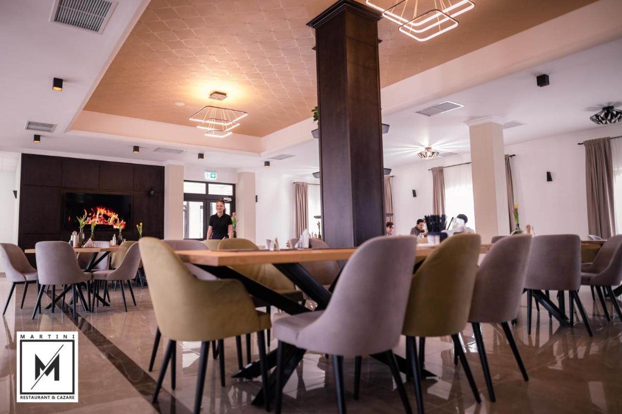 Martini Restaurant & Cazare Sebesel Eksteriør billede