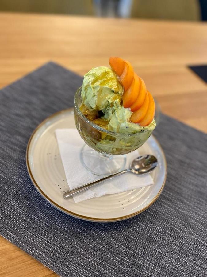 Martini Restaurant & Cazare Sebesel Eksteriør billede